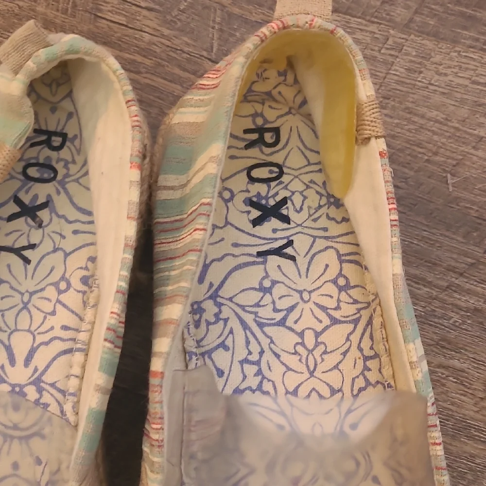 ROXY Size 8.5 Teal Cream Striped Espadrille Flat Slip On Shoes